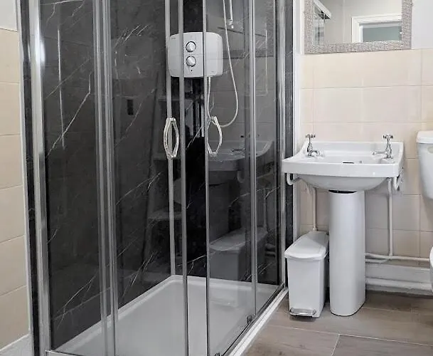 30 Marian Park - Luxury Townhouse בית נופש *