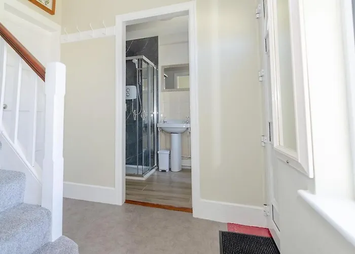 בית נופש 30 Marian Park - Luxury Townhouse בונקראנה